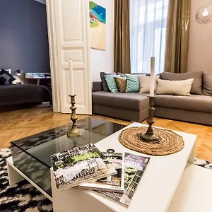 https://urbano-styles-downtown-budapest.inbudapesthotels.com