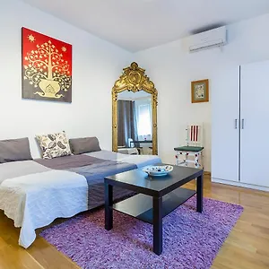 https://mohinga-apartment.inbudapesthotels.com